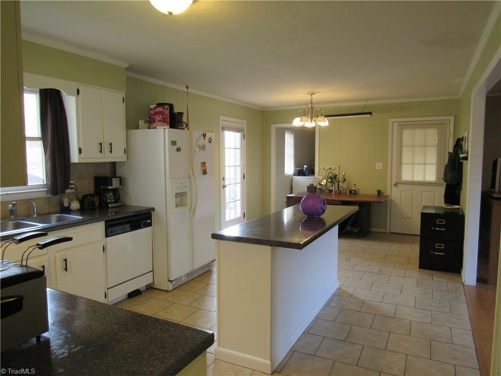 1656 Old Winston Road Pinnacle, NC 27043 - Photo 14 of 30