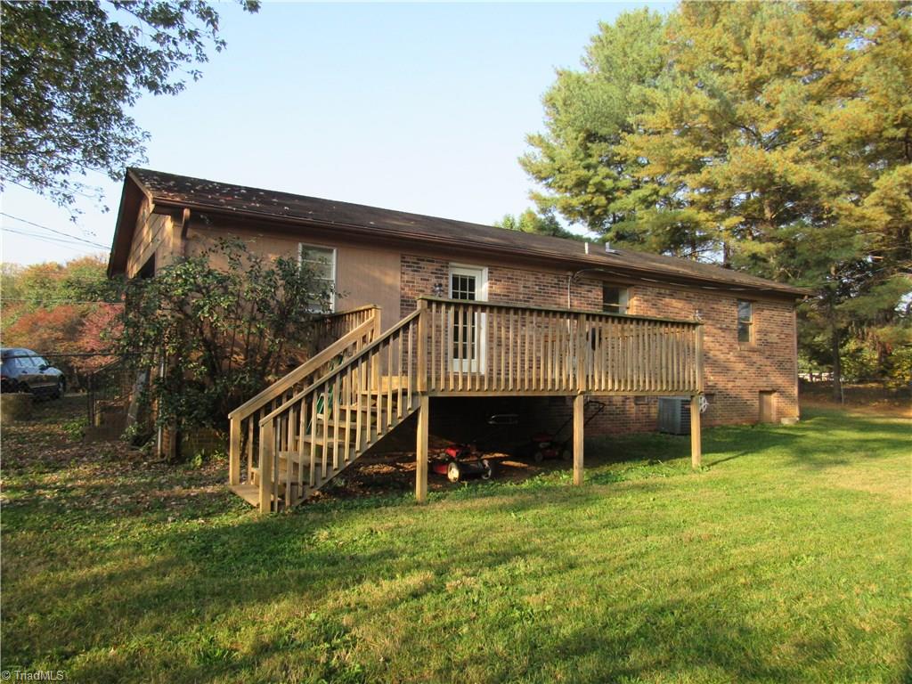 1656 Old Winston Road Pinnacle, NC 27043 - Photo 8 of 30