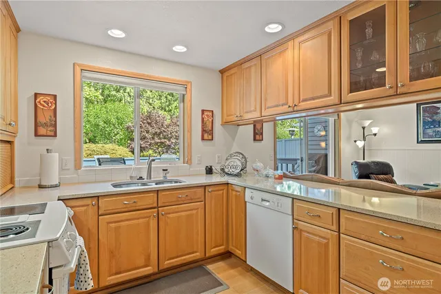 $435,000 | 2631 Club Court, Unit 305, Mount Vernon, WA 98273