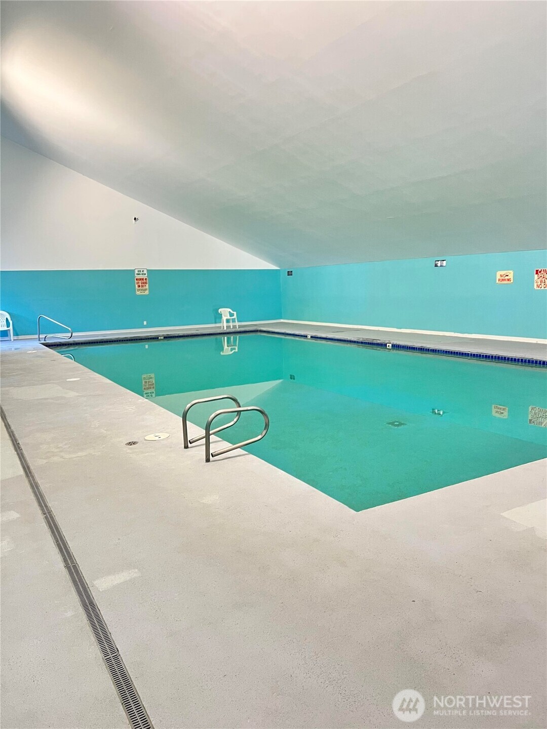 2631 Club Court, Unit 305 Mount Vernon, WA 98273 - Photo 32 of 35