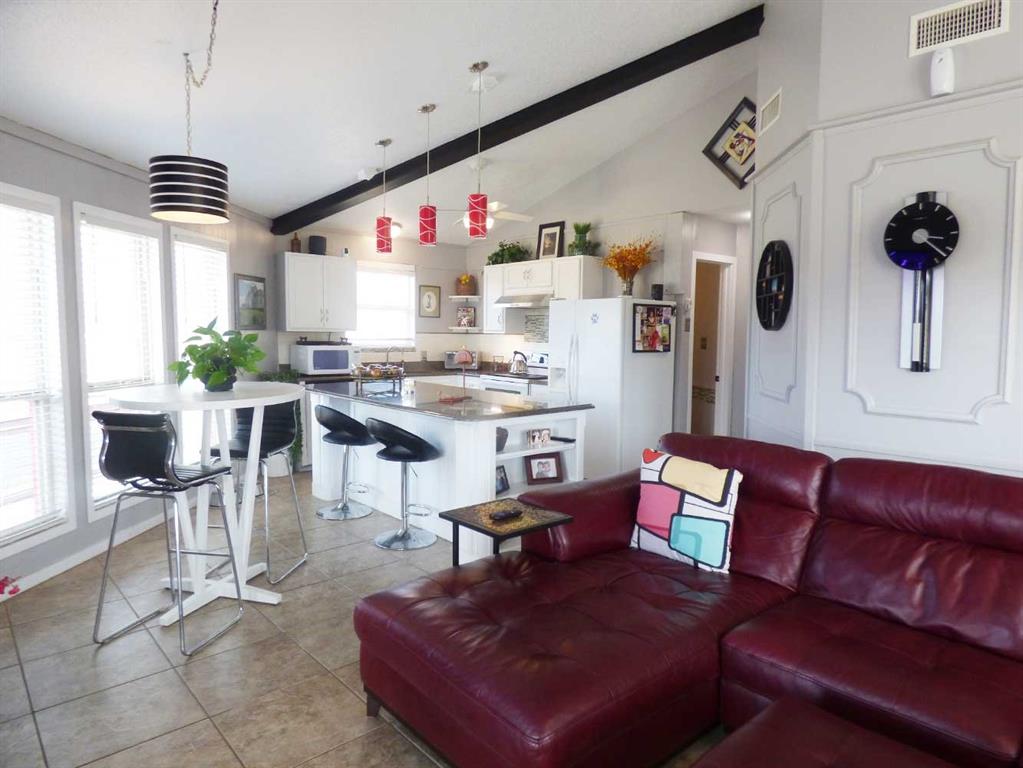 149 Bay Roc Lane Runaway Bay, TX 76426 - Photo 6 of 35 a living room with furniture