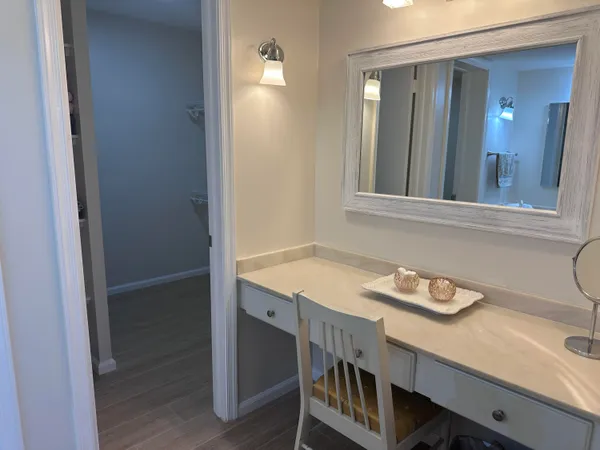 $2,100 | 801 Lake Shore Drive, Unit 117, Lake Park, FL 33403