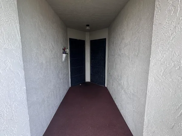 $2,100 | 801 Lake Shore Drive, Unit 117, Lake Park, FL 33403