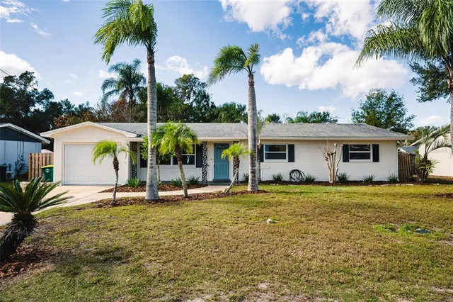 $389,900 | 520 Camelia Lane, Deland, FL 32724