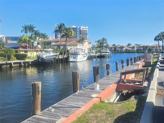 $2,700 | 899 Jeffery Street, Unit 2040, Boca Raton, FL 33487