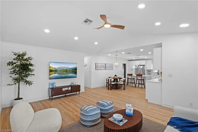 $995,000 | 731 102nd Avenue North, Naples, FL 34108