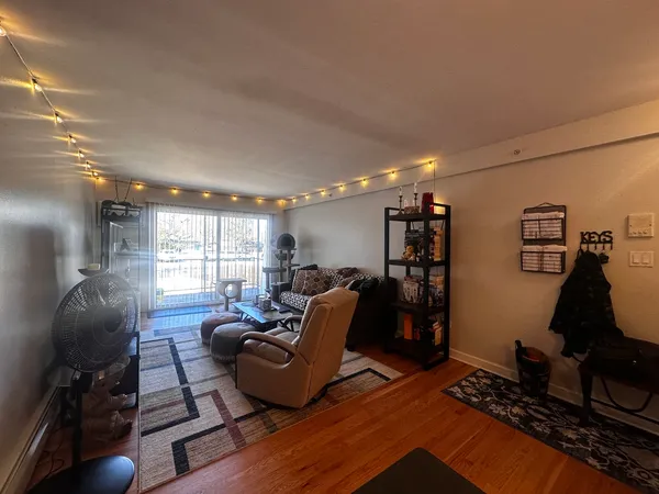$180,000 | 10205 86th Terrace, Unit 3310, Palos Hills, IL 60465