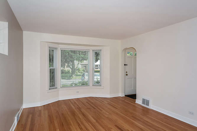 2140 Dobson Street Evanston, IL 60202 - Photo 4 of 17