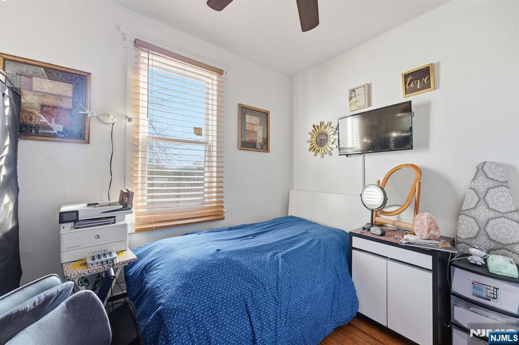 10 Maple Street Garfield, NJ 07026 - Photo 15 of 28