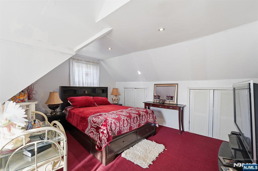 10 Maple Street Garfield, NJ 07026 - Photo 17 of 28