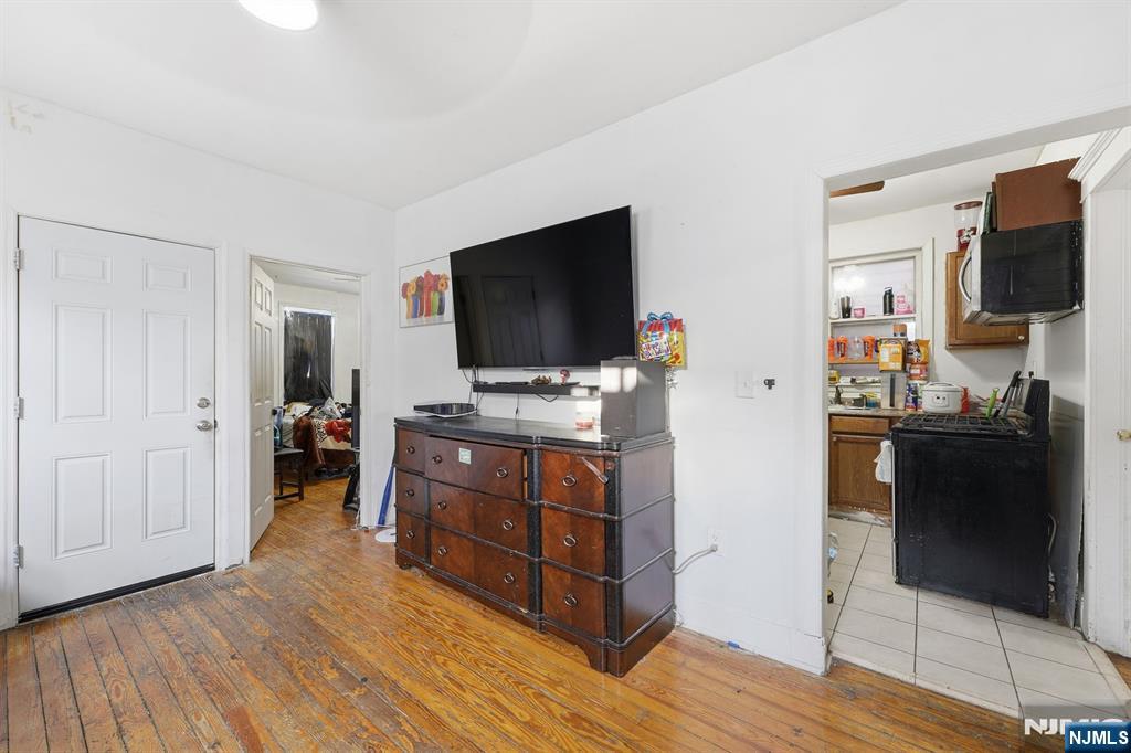 10 Maple Street Garfield, NJ 07026 - Photo 27 of 28