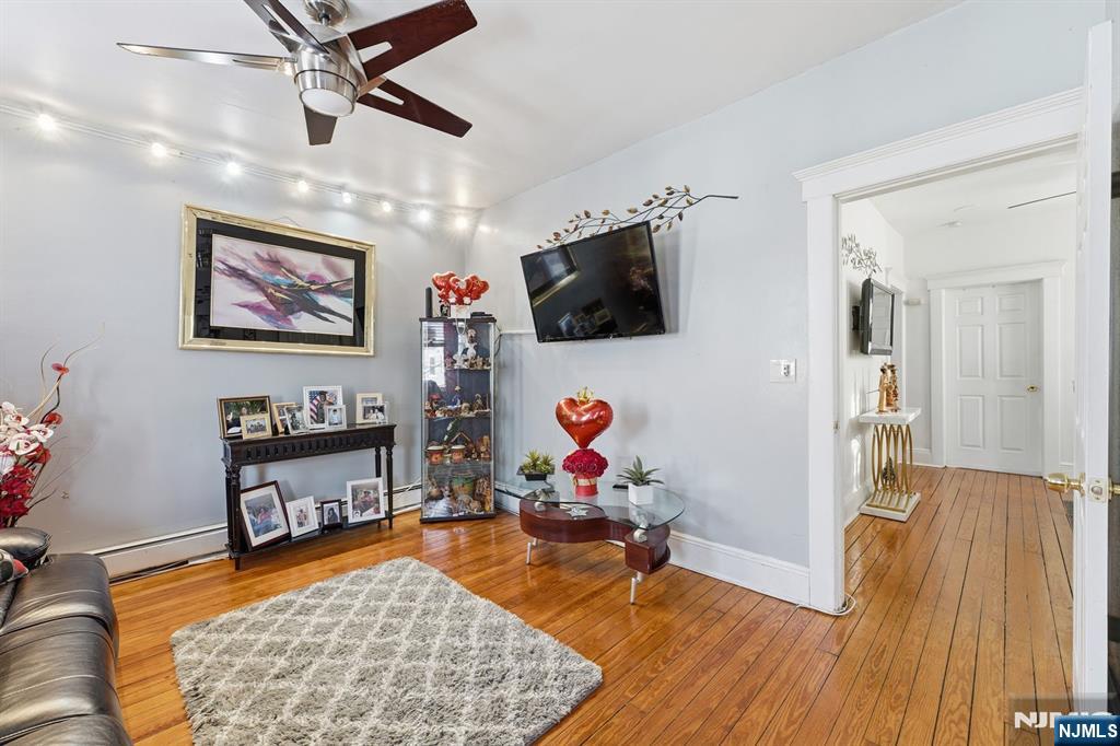 10 Maple Street Garfield, NJ 07026 - Photo 5 of 28