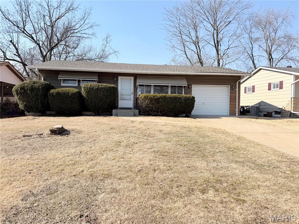 11367 Ranger Drive St. Louis, MO 63128 - Photo 2 of 3