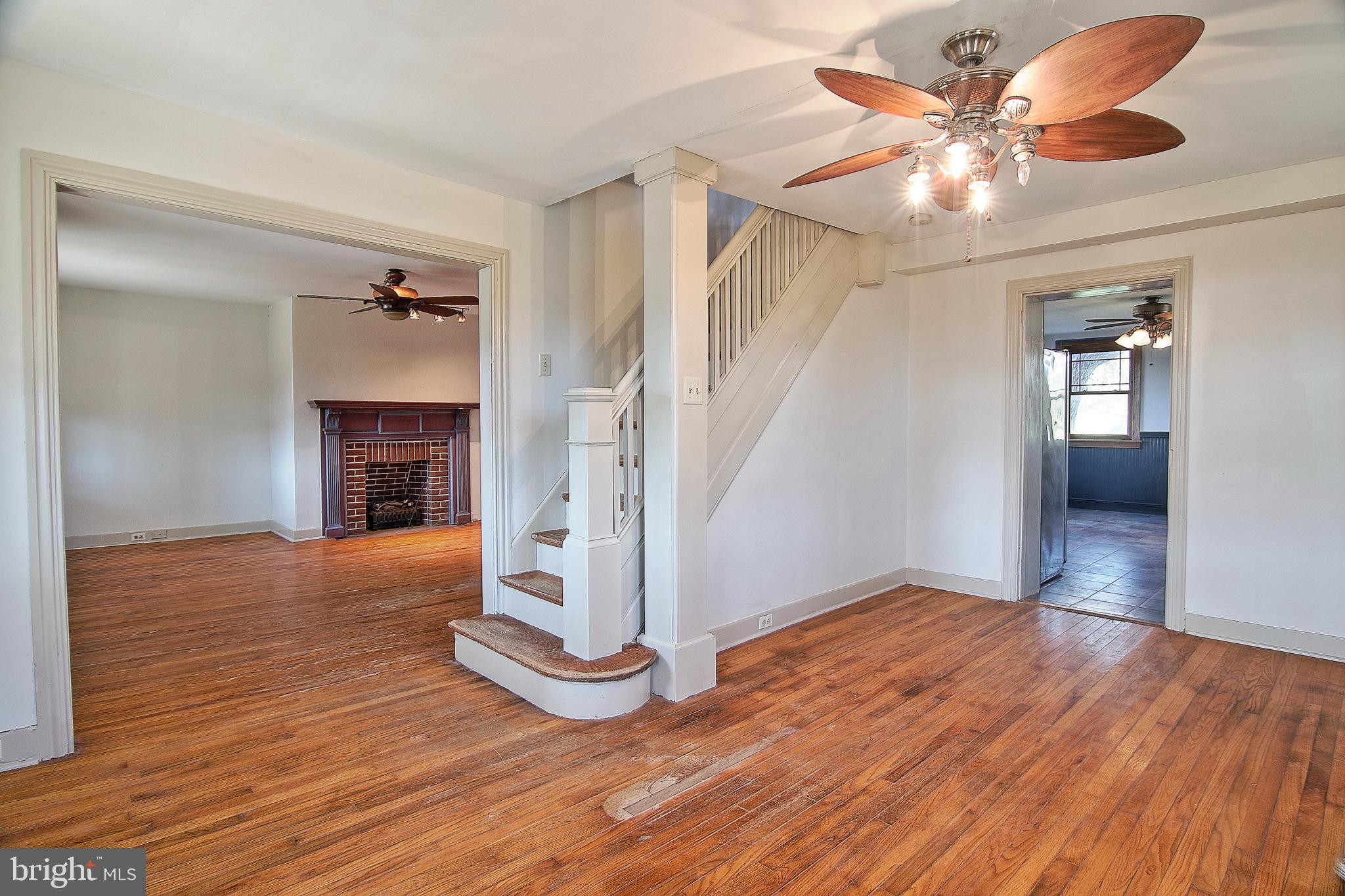 1484 Chestnut Grove Road Pottstown, PA 19464 - Photo 5 of 23 Dining Room
