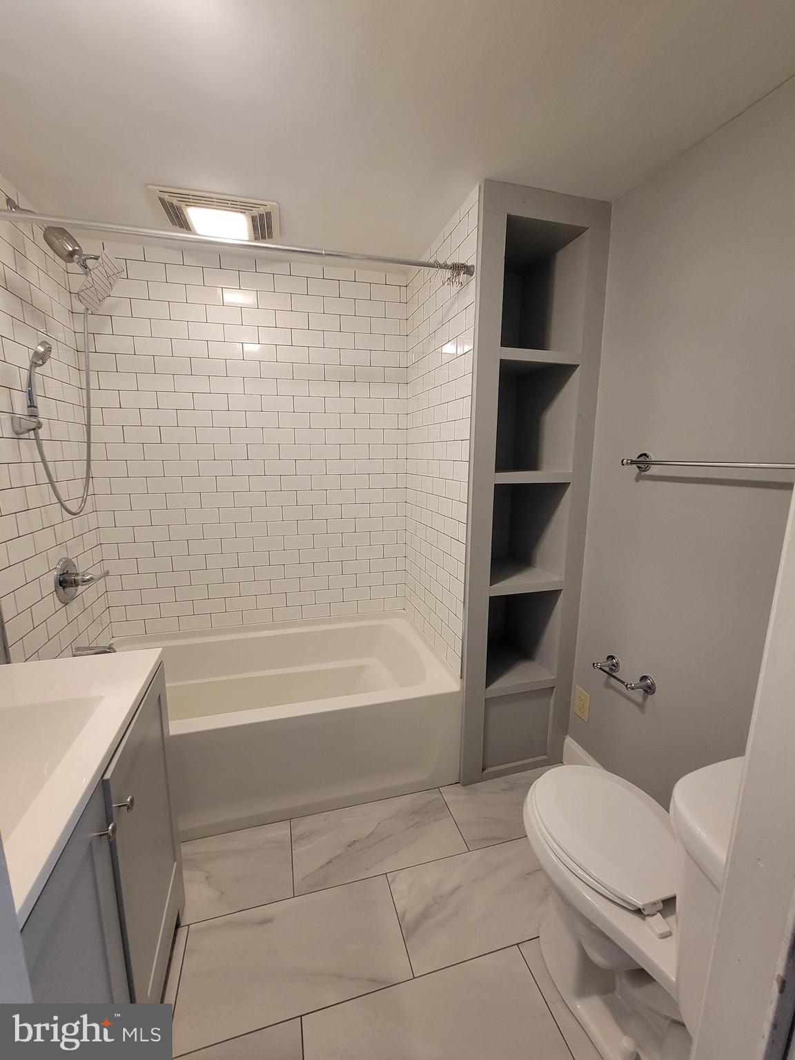 1122 Taylorsville Road, Unit 102 Washington Crossing, PA 18977 - Photo 15 of 27 Bathroom 1