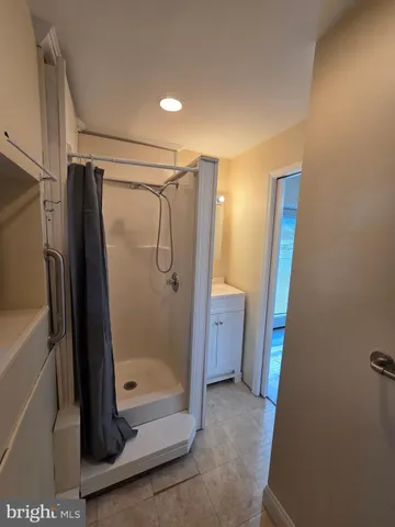 $2,400 | 1122 Taylorsville Road, Unit 102, Washington Crossing, PA 18977