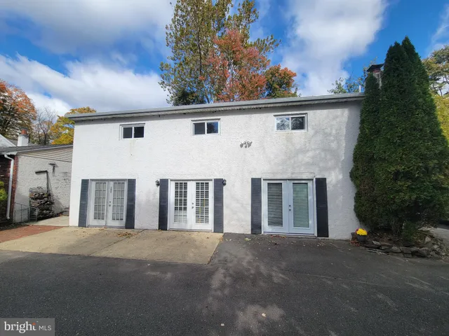 $2,400 | 1122 Taylorsville Road, Unit 102, Washington Crossing, PA 18977