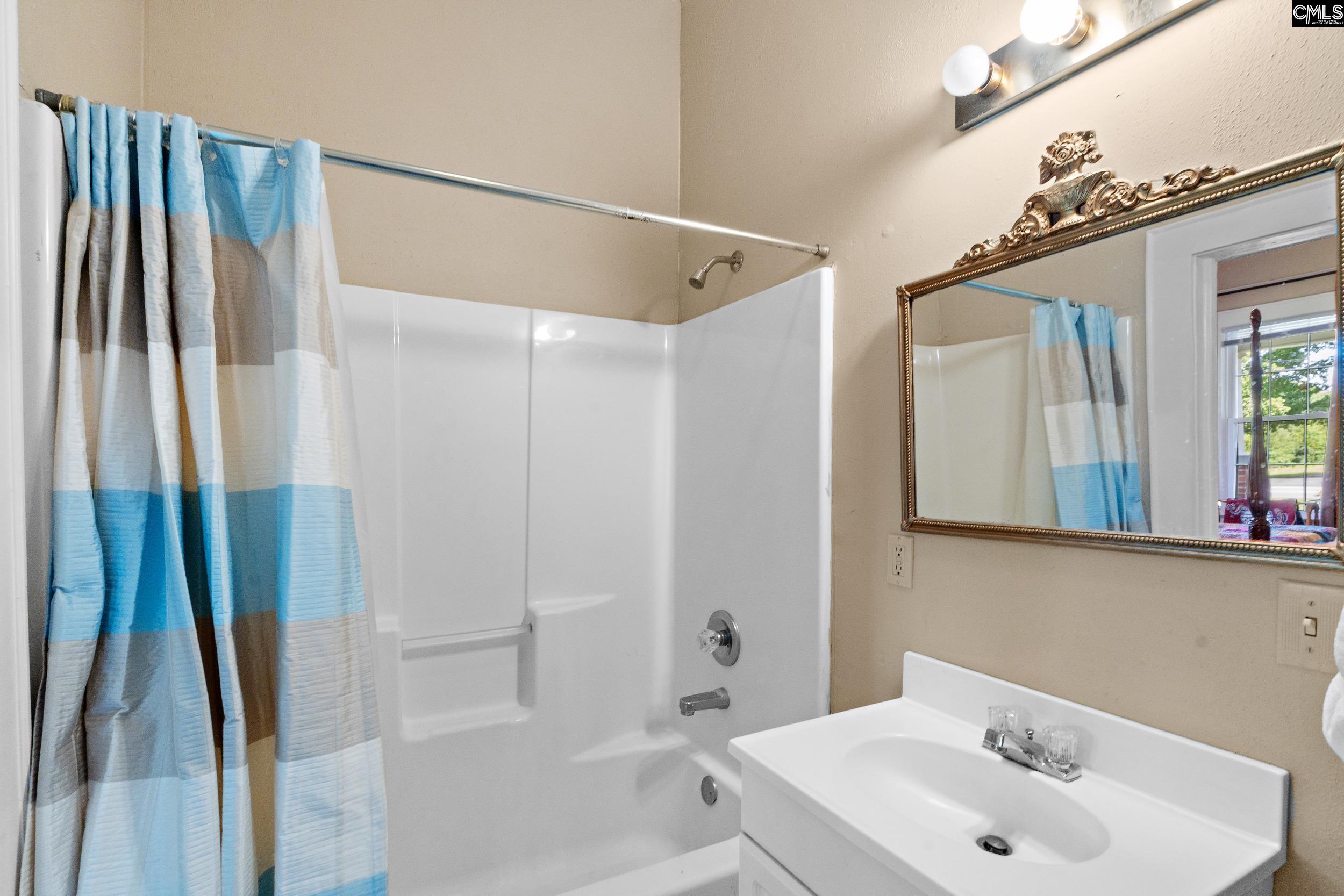 626 East Hampton Street Olanta, SC 29114 - Photo 29 of 31