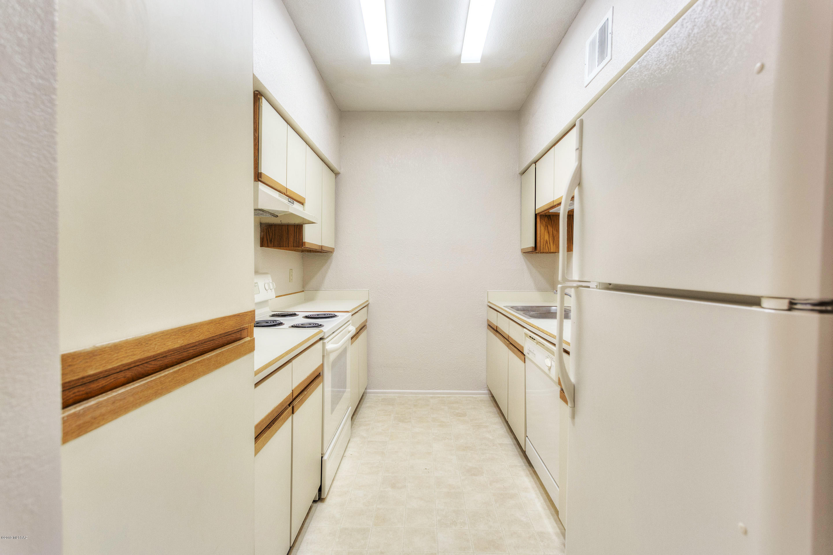 5500 North Valley View Road, Unit 114 Tucson, AZ 85718 - Photo 8 of 17
