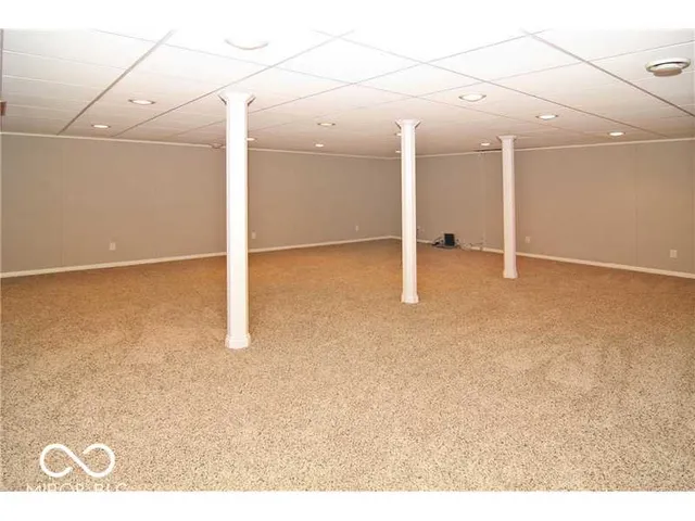 $2,050 | 6235 Valleyview Drive, Fishers, IN 46038