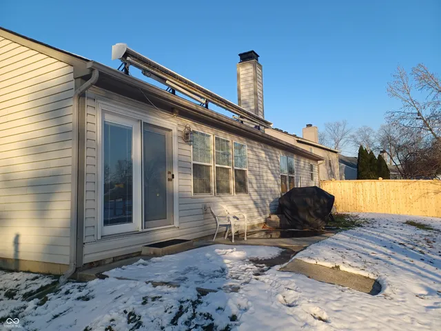 $2,050 | 6235 Valleyview Drive, Fishers, IN 46038