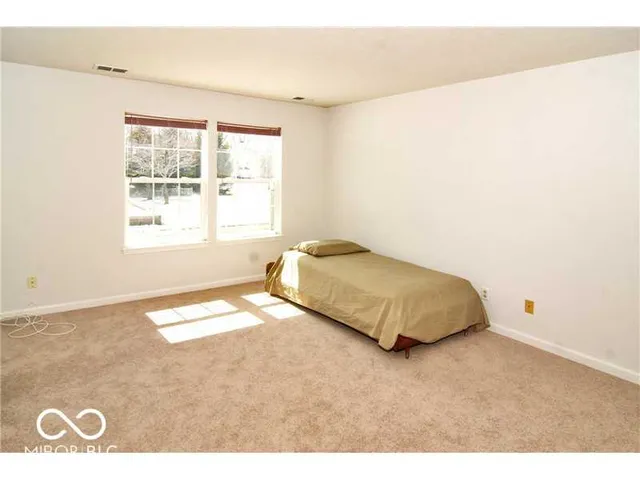 $2,050 | 6235 Valleyview Drive, Fishers, IN 46038