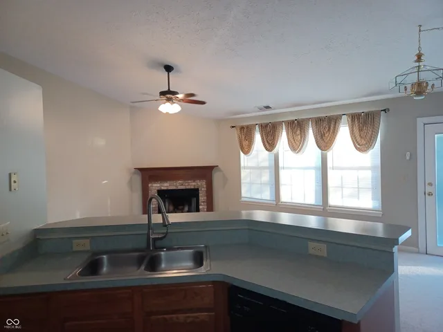 $2,050 | 6235 Valleyview Drive, Fishers, IN 46038