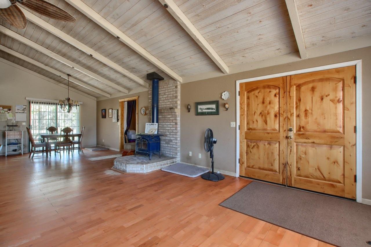46888 Chukchansi Road Coarsegold, CA 93614 - Photo 6 of 41 Gallery Image 6