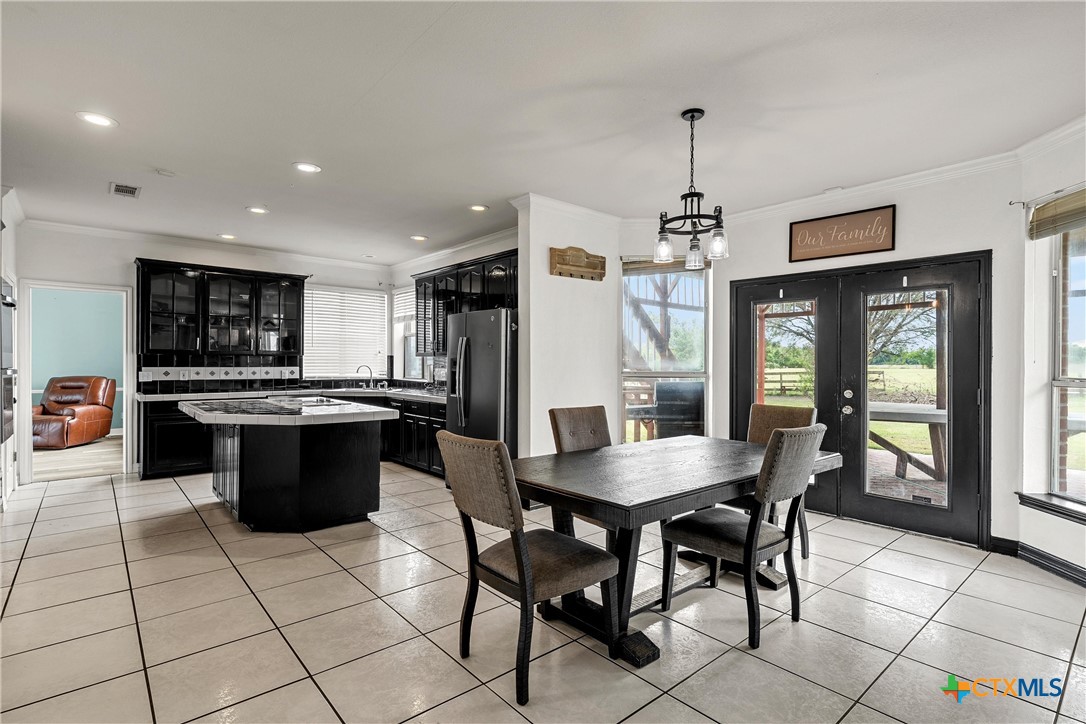 3891 Highway 53 Temple, TX 76501 - Photo 14 of 45 breakfast area looking into kitchen