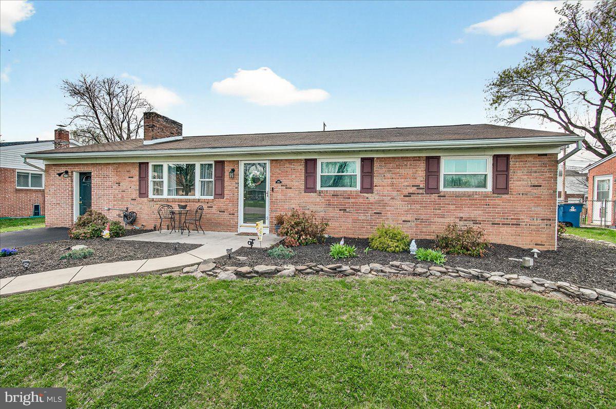 106 Harvard Road Hagerstown, MD 21742 - Photo 2 of 43 Front exterior