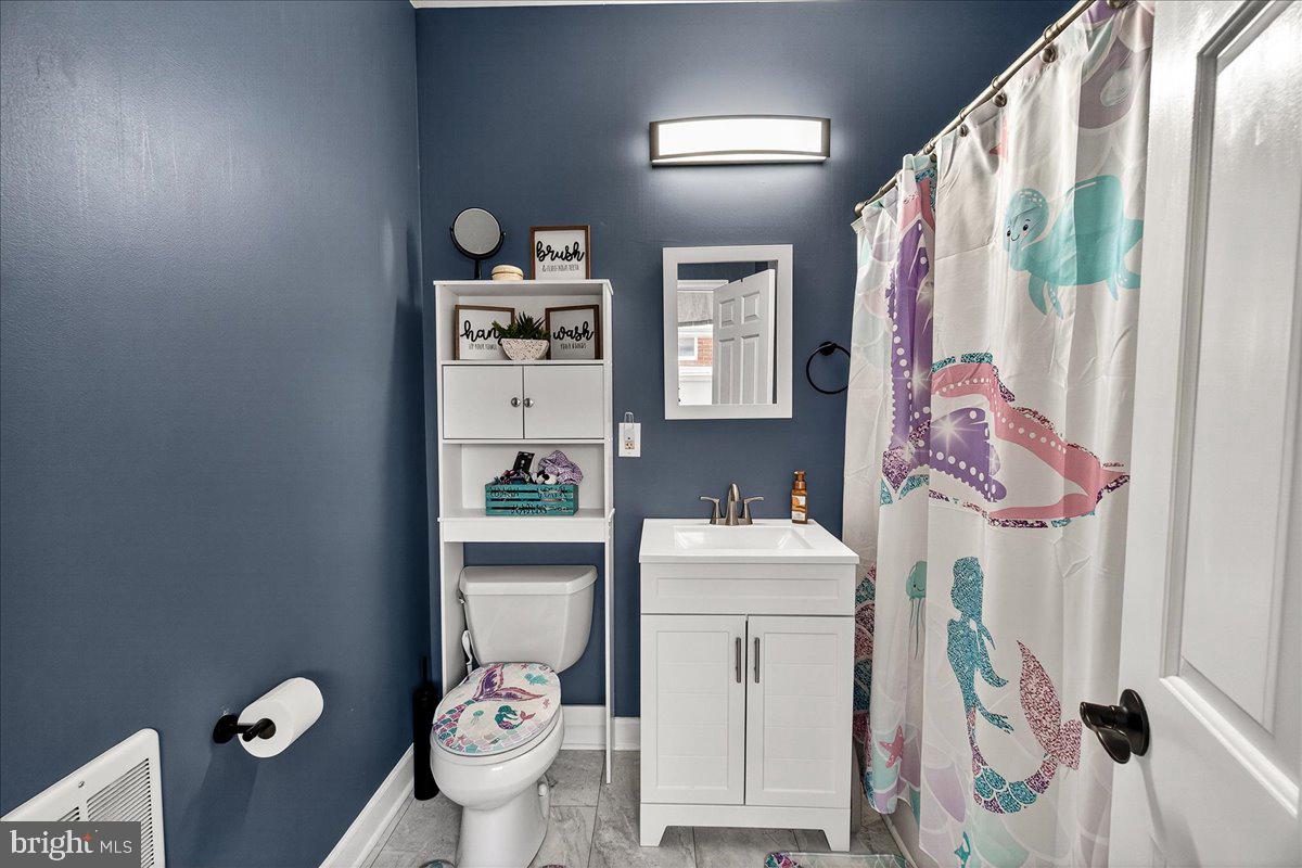 106 Harvard Road Hagerstown, MD 21742 - Photo 26 of 43 Full bathroom 2