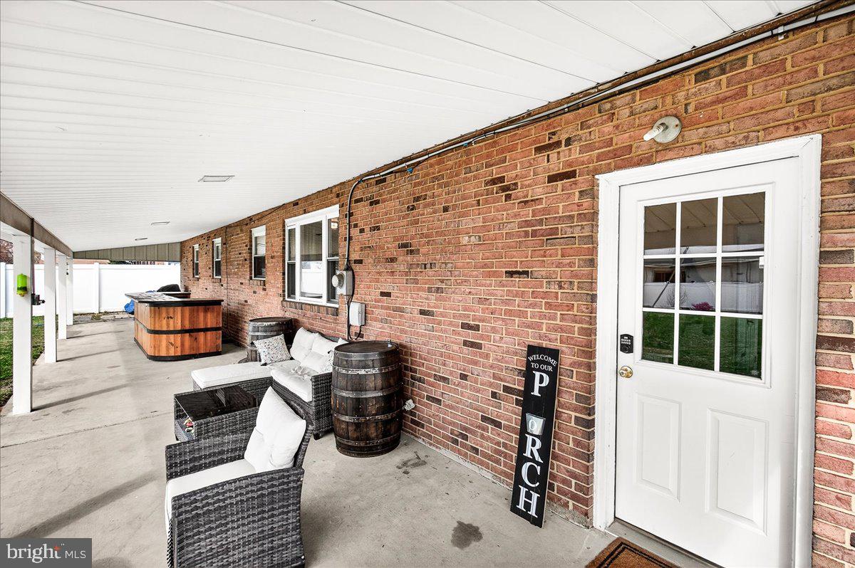 106 Harvard Road Hagerstown, MD 21742 - Photo 35 of 43 Back porch