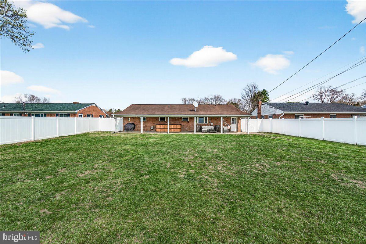 106 Harvard Road Hagerstown, MD 21742 - Photo 37 of 43 Back yard