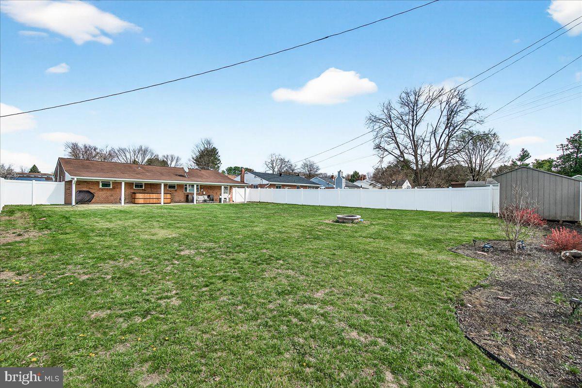 106 Harvard Road Hagerstown, MD 21742 - Photo 39 of 43 Back yard