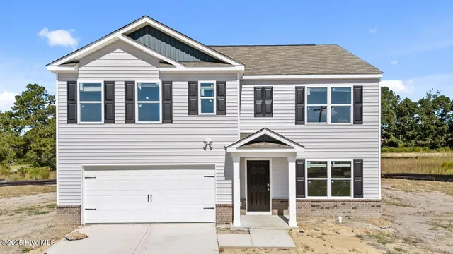 $327,520 | 202 Wood Street, La Grange, NC 28551