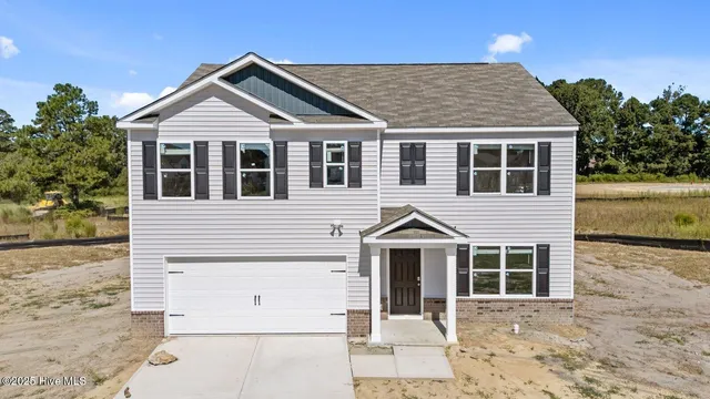 $327,520 | 202 Wood Street, La Grange, NC 28551