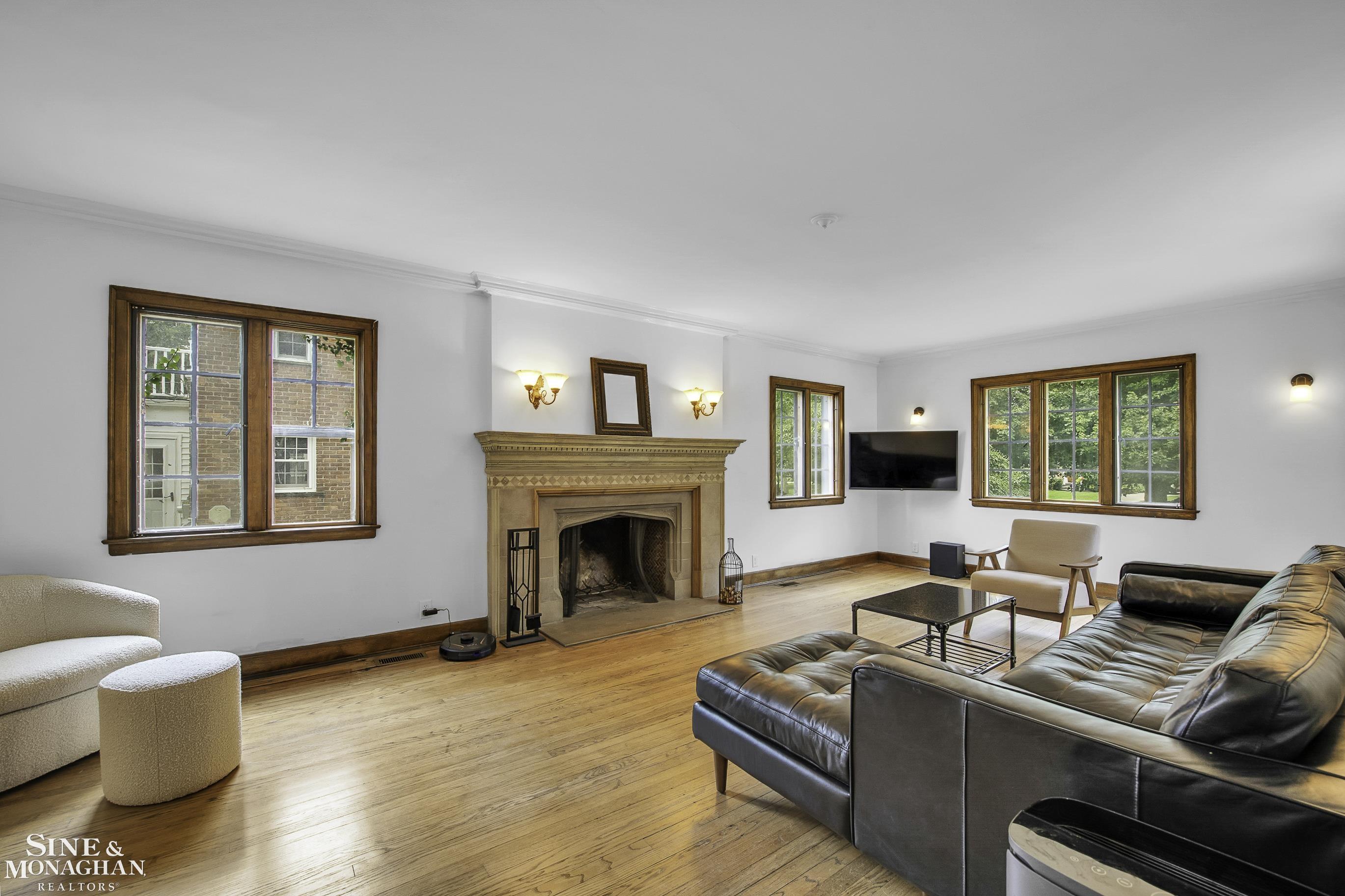 874 Westchester Road Grosse Pointe Park, MI 48230 - Photo 7 of 36