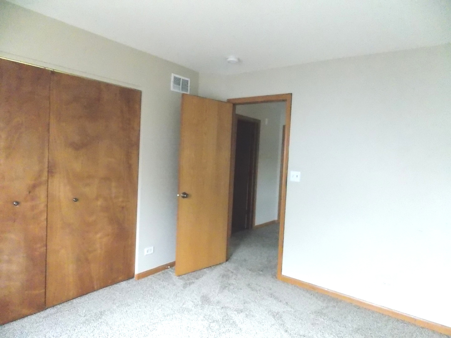 923 Christopher Street Plano, IL 60545 - Photo 15 of 17