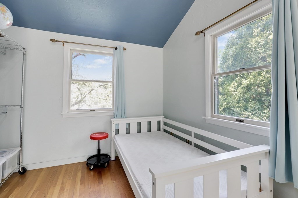 15 Robin Road Reading, MA 01867 - Photo 18 of 42 Gallery Image 18