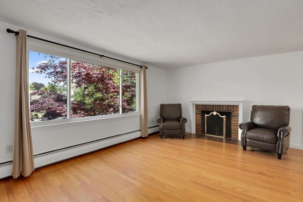 15 Robin Road Reading, MA 01867 - Photo 21 of 42 Gallery Image 21