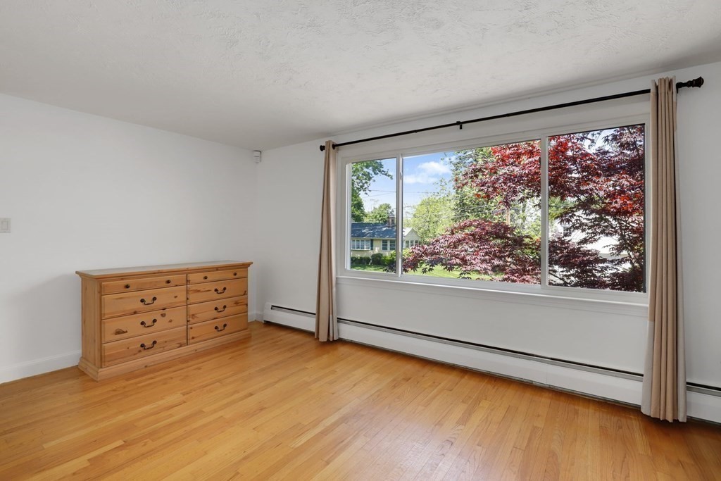 15 Robin Road Reading, MA 01867 - Photo 22 of 42 Gallery Image 22