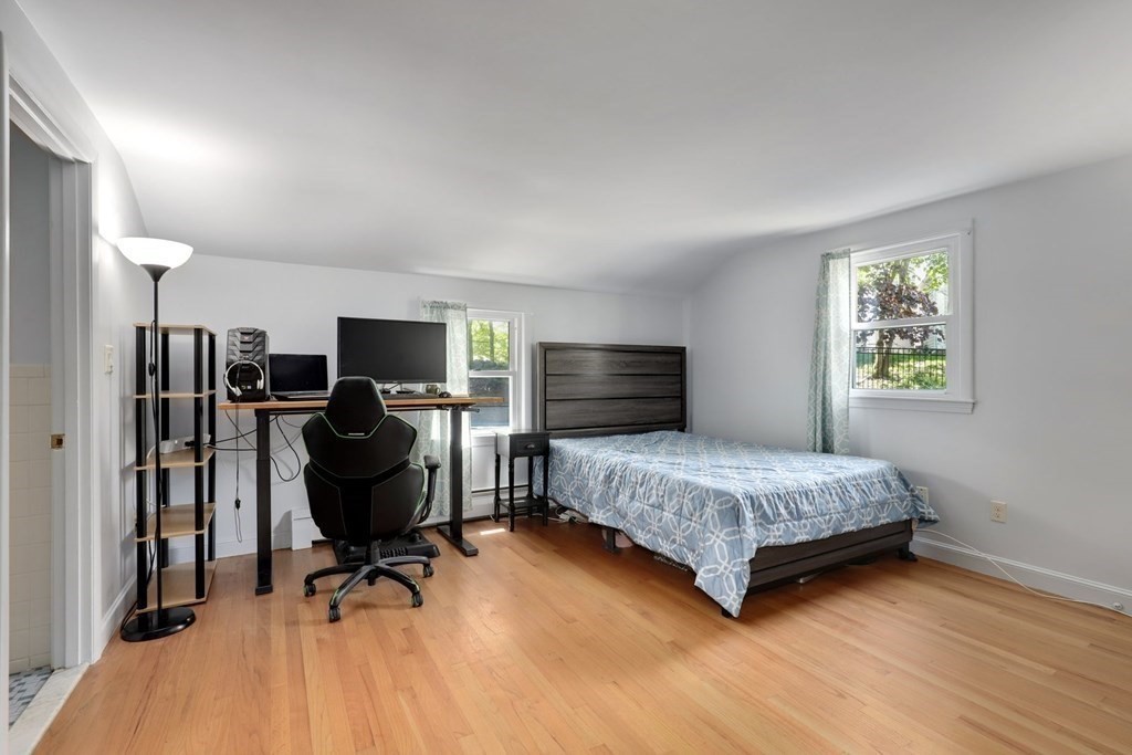 15 Robin Road Reading, MA 01867 - Photo 24 of 42 Gallery Image 24