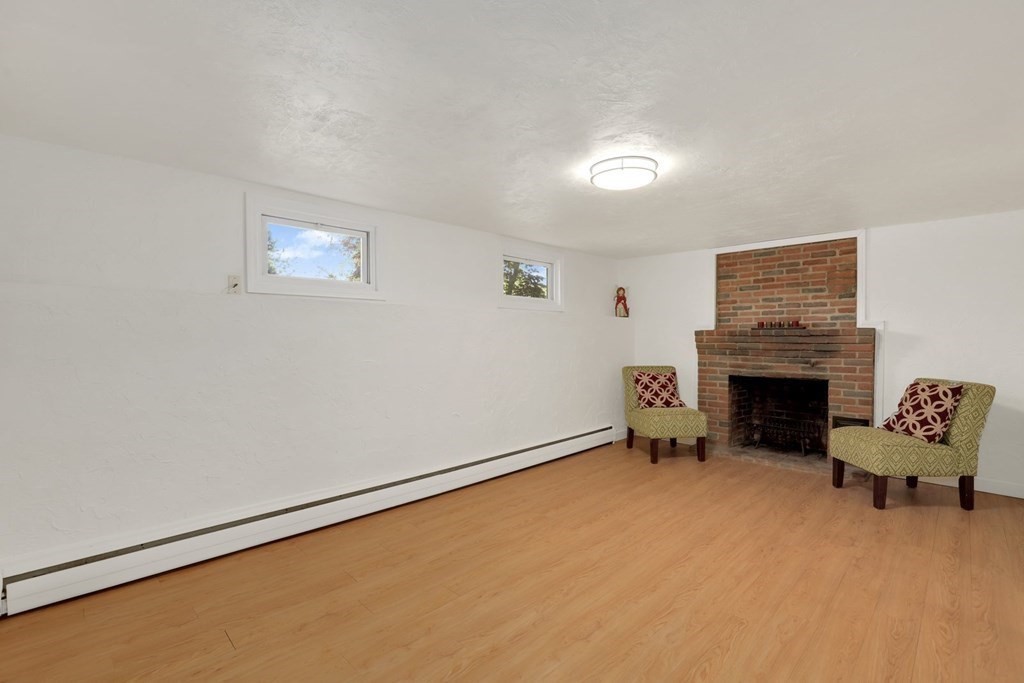 15 Robin Road Reading, MA 01867 - Photo 32 of 42 Gallery Image 32
