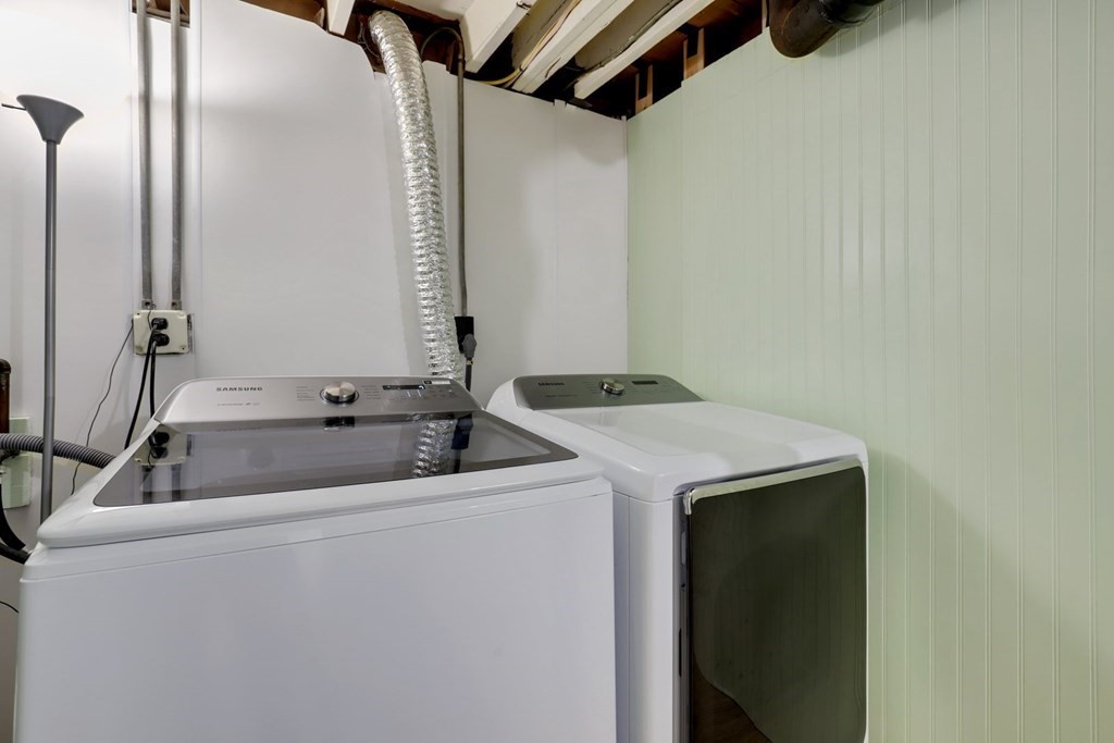 15 Robin Road Reading, MA 01867 - Photo 35 of 42 Gallery Image 35