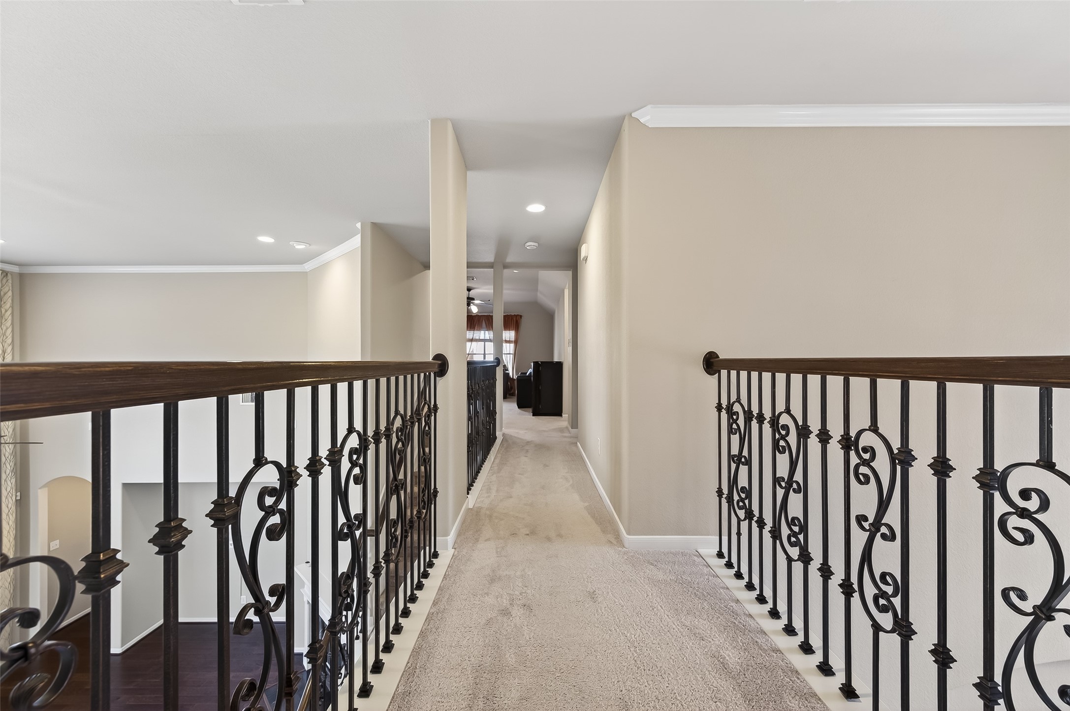 22 North Arrow Canyon Circle Spring, TX 77389 - Photo 29 of 50 a view of a hallway with wooden floor