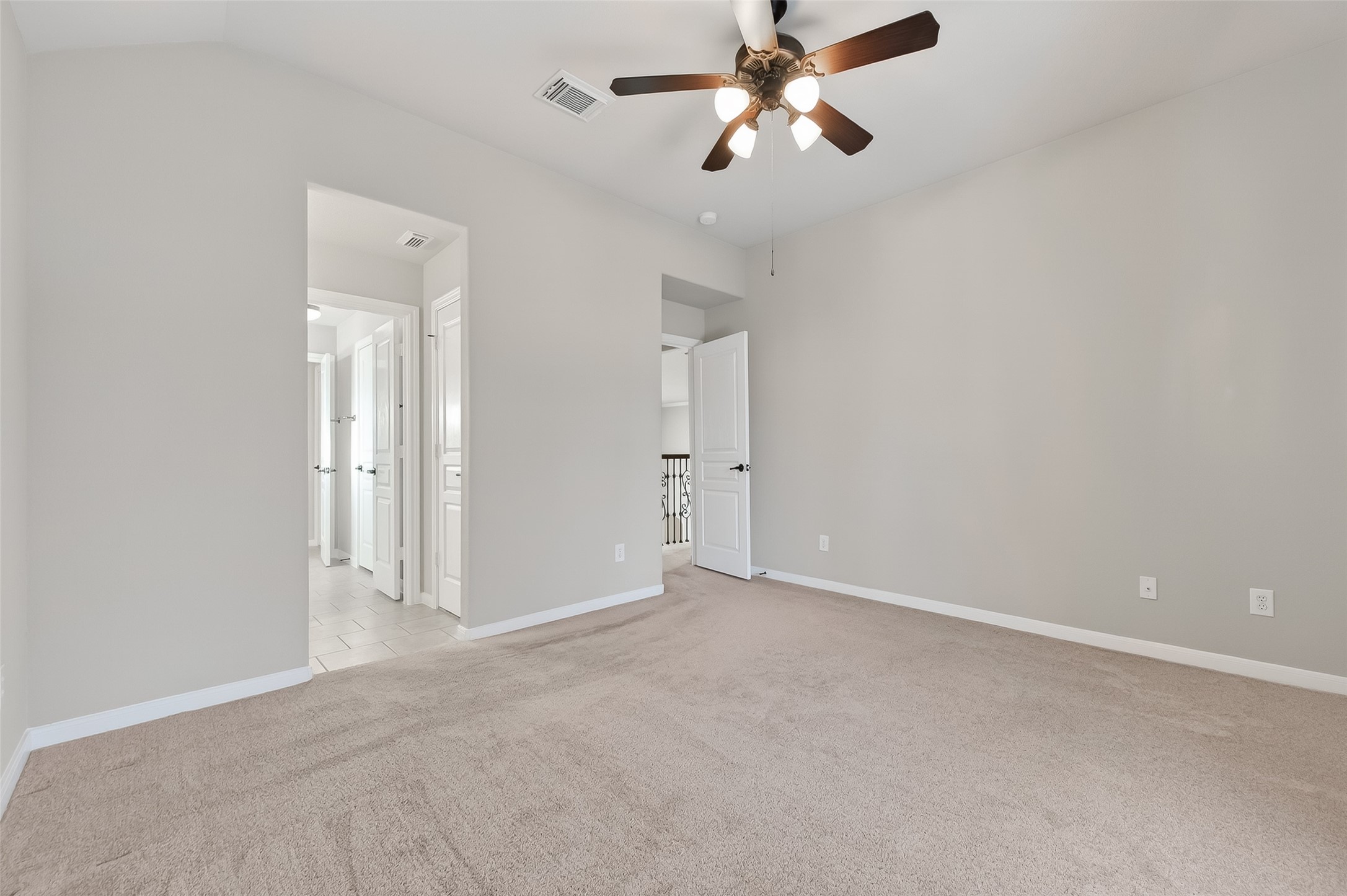 22 North Arrow Canyon Circle Spring, TX 77389 - Photo 31 of 50 an empty room with chandelier fan