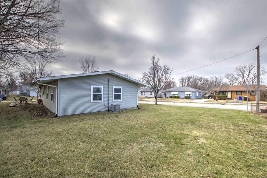 46 Medial Drive Decatur, IL 62521 - Photo 20 of 22 Gallery Image 20