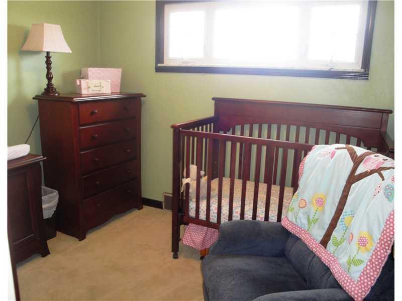 729 Lindsay Road Carnegie, PA 15106 - Photo 12 of 19 Bedroom.