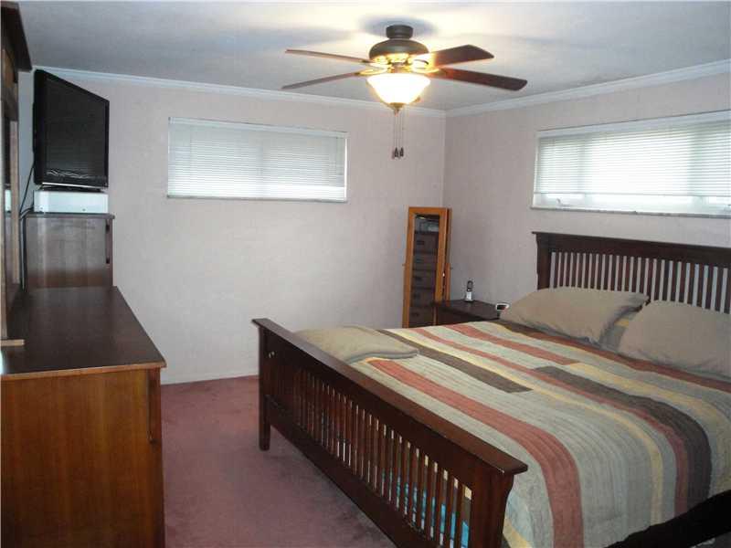 729 Lindsay Road Carnegie, PA 15106 - Photo 9 of 19 Master Bedroom.