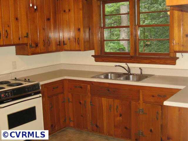 8514 Chippenham Road Richmond, VA 23235 - Photo 4 of 10 Agent Group